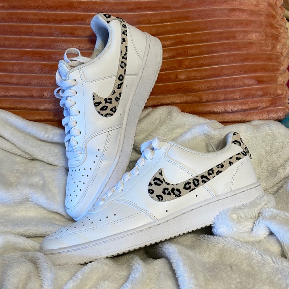Women’s Court Vision Low Sneaker